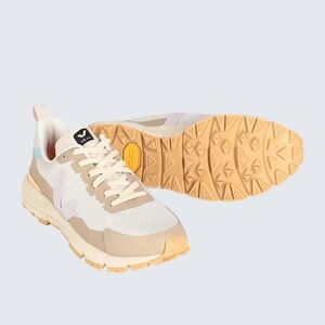 NIB Veja Dekkan Alveomesh Sneakers Size US 7/EU 38